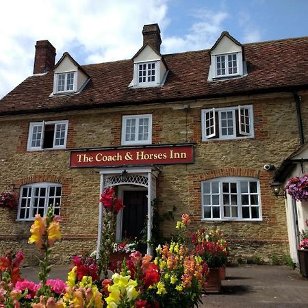 The Coach & Horses Inn Chislehampton Экстерьер фото